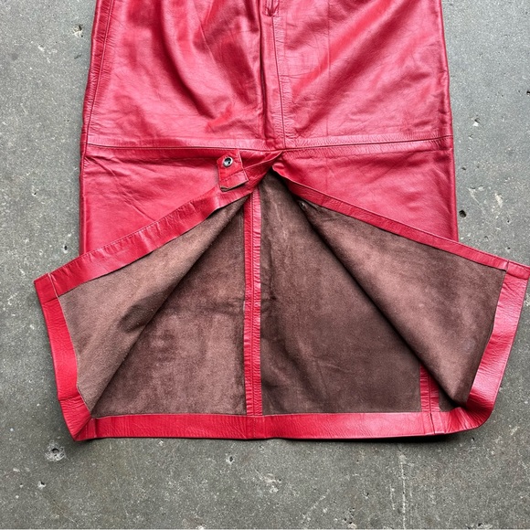 Vintage Red Leather Midi Pencil Skirt Made in USA Size 11/12 - Picture 12 of 15